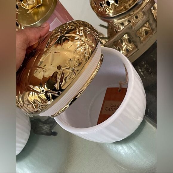 New Elegant Acorn Shaped Cookie Jar - Picture 6 of 12